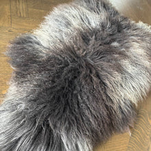 Load image into Gallery viewer, British Rare Breed Sheepskin Hide Unique Large 24100101RB
