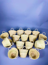 Load image into Gallery viewer, Natural Straw Small Baskets, Small Rose Baskets