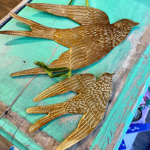 Swallow : Gold / Large