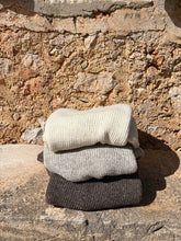 Load image into Gallery viewer, 910 TURTLE NECK KNIT organic wool: Natural white / S/M