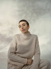 Load image into Gallery viewer, 910 TURTLE NECK KNIT organic wool: Natural white / S/M