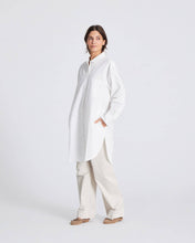 Load image into Gallery viewer, Isabel Tunic Poplin Gots - White: M