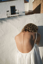 Load image into Gallery viewer, Breeze silk cami Black: BLACK / SMALL