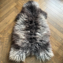 Load image into Gallery viewer, British Rare Breed Sheepskin Hide Unique Large 24100101RB