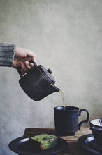 Load image into Gallery viewer, AP Pot: Brass