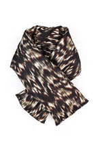 Load image into Gallery viewer, Padded scarf-vest in printed silk with pockets